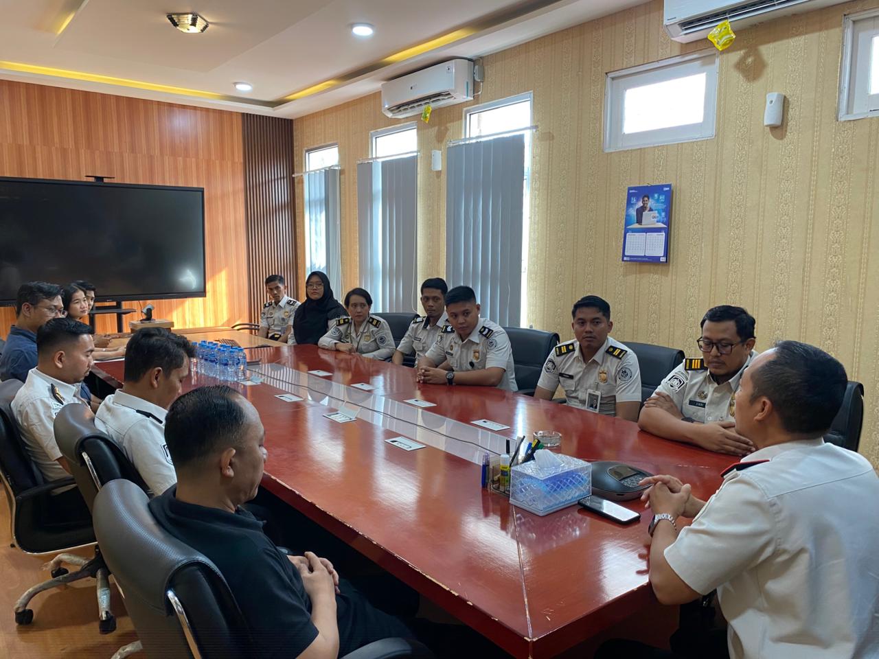 Pembinaan dan Pemantauan Desa Binaan Imigrasi pada Wilayah Kerja Kantor Imigrasi Kelas II TPI Sambas